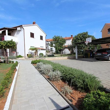 Apartments Mirela Rovinj Bagian luar foto
