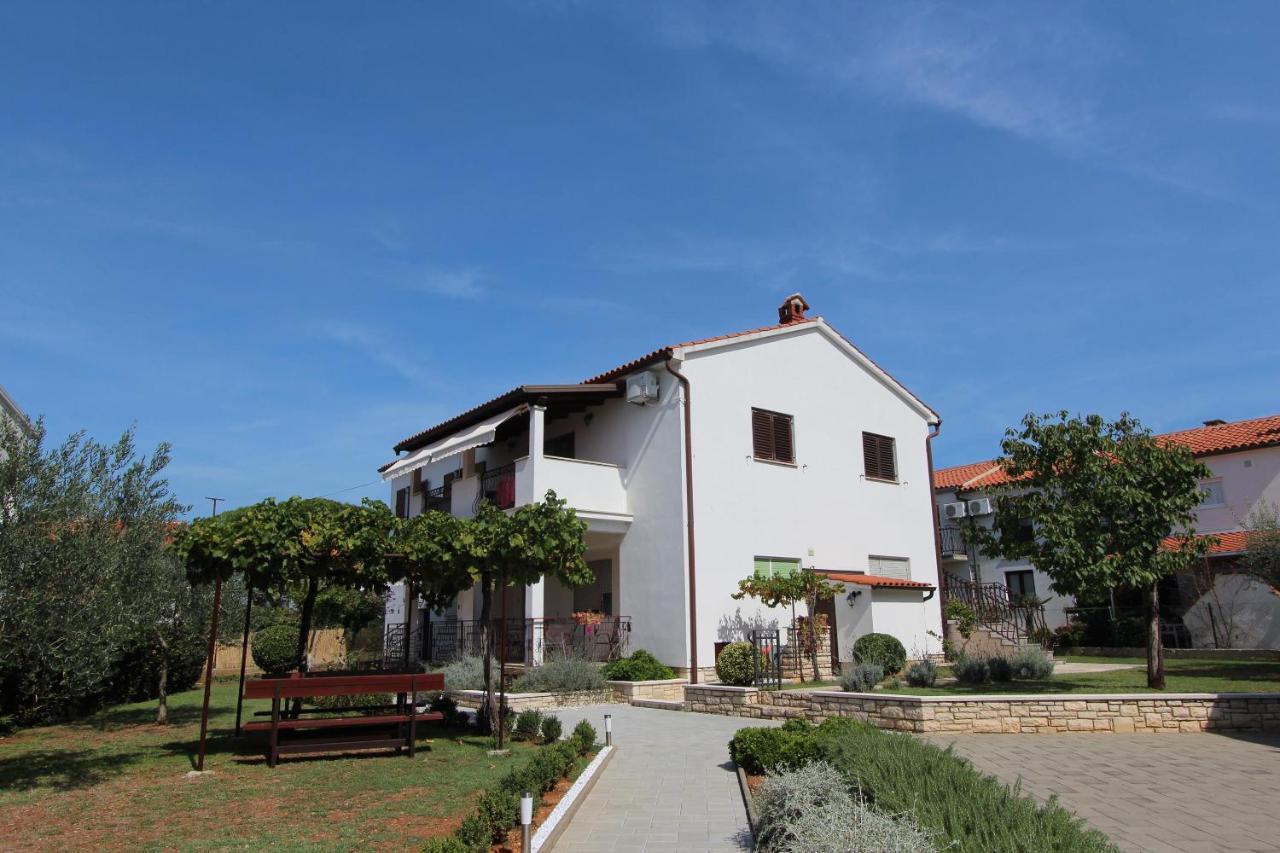 Apartments Mirela Rovinj Bagian luar foto