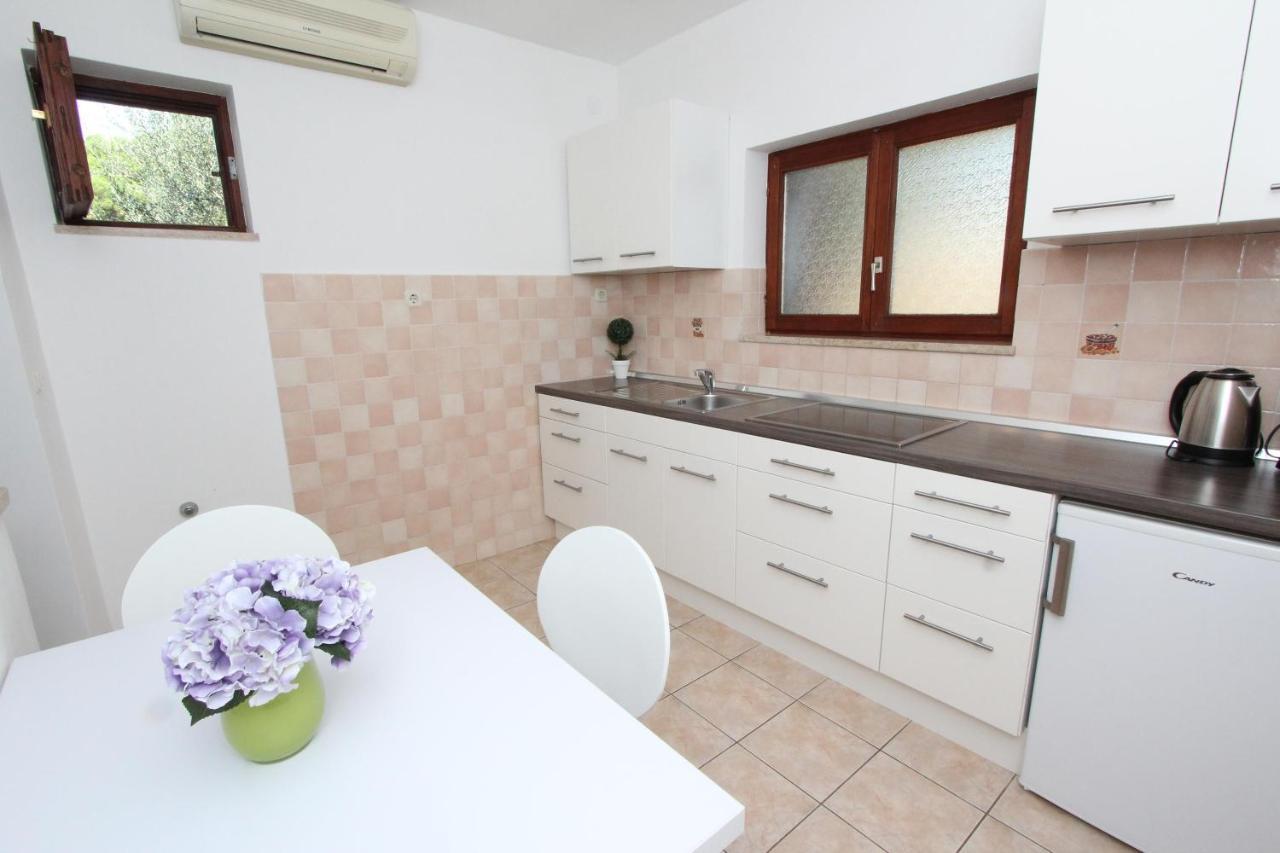 Apartments Mirela Rovinj Bagian luar foto