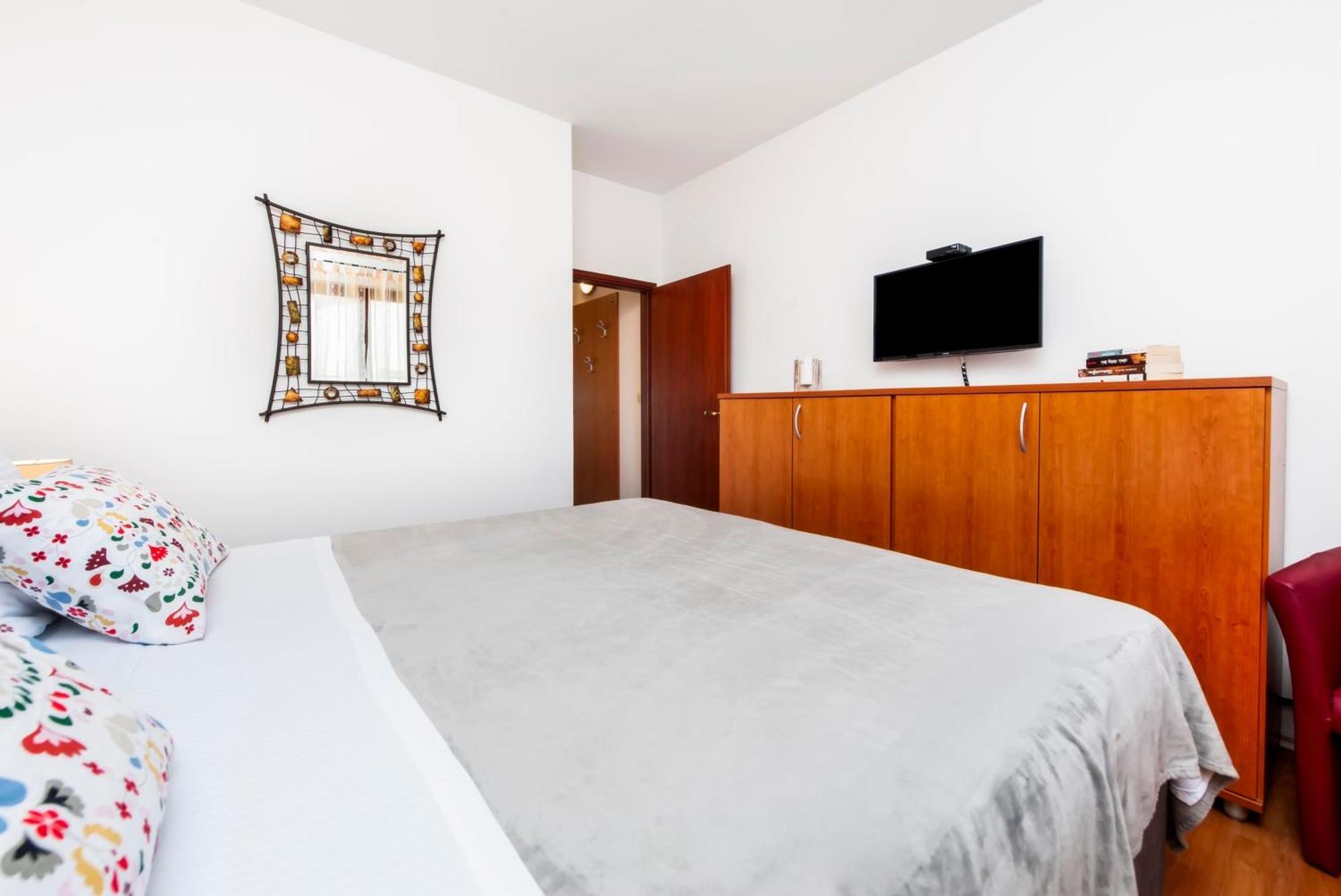 Apartments Mirela Rovinj Bagian luar foto